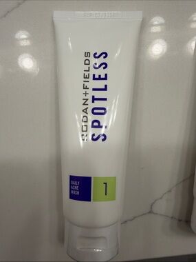 Rodan + Fields Spotless acne wash